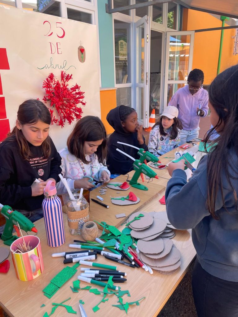 WhatsApp-Image-2026-04-24-at-19.39.01-22-768x1024 25 de Abril