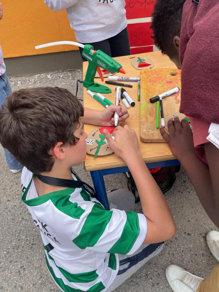 WhatsApp-Image-2026-04-24-at-19.39.01-3-768x1024 25 de Abril