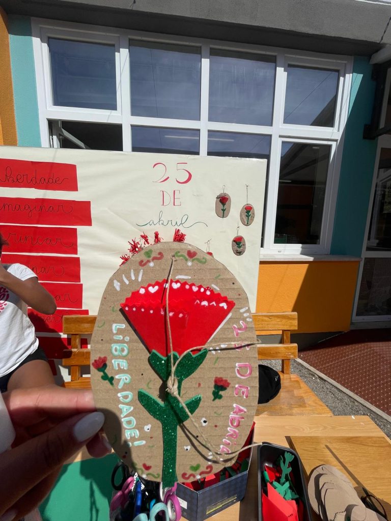 WhatsApp-Image-2026-04-24-at-19.39.01-7-768x1024 25 de Abril