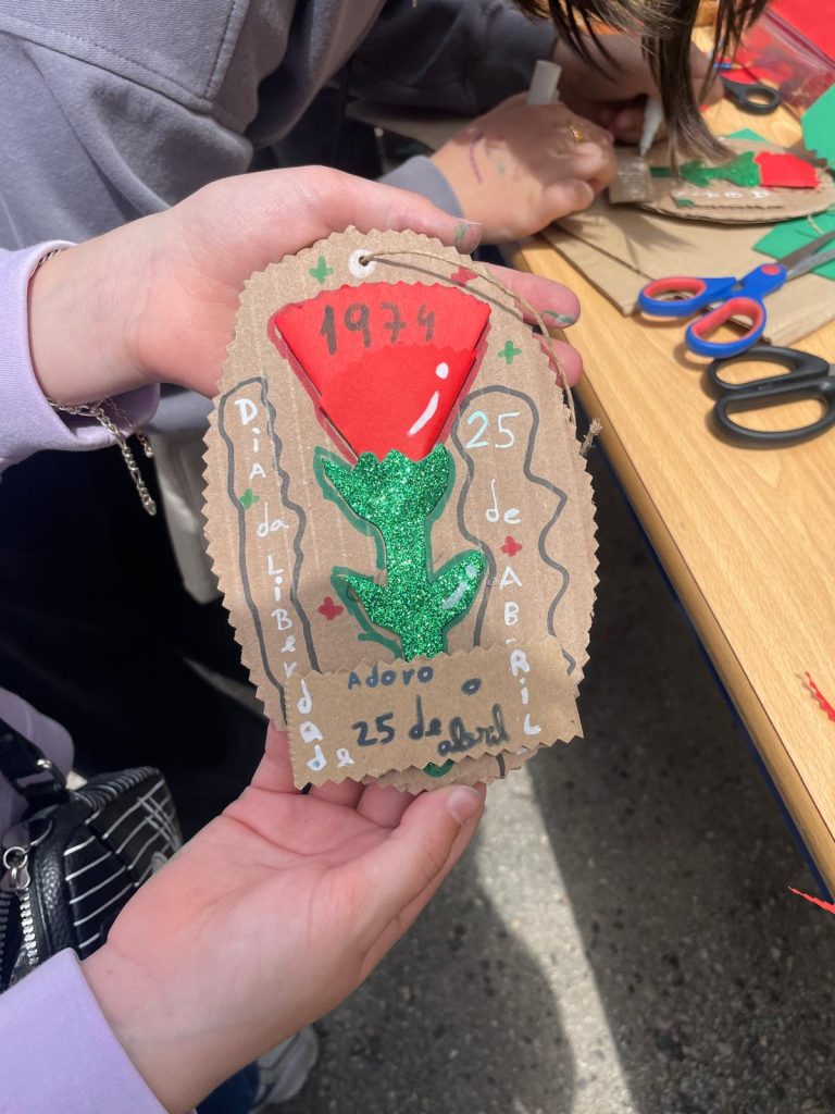 WhatsApp-Image-2026-04-24-at-19.39.01-768x1024 25 de Abril