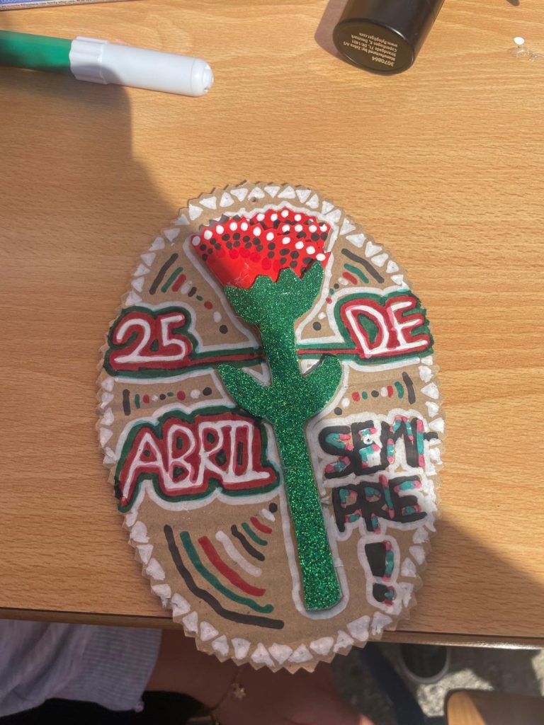 WhatsApp-Image-2026-04-24-at-19.39.01-8-768x1024 25 de Abril