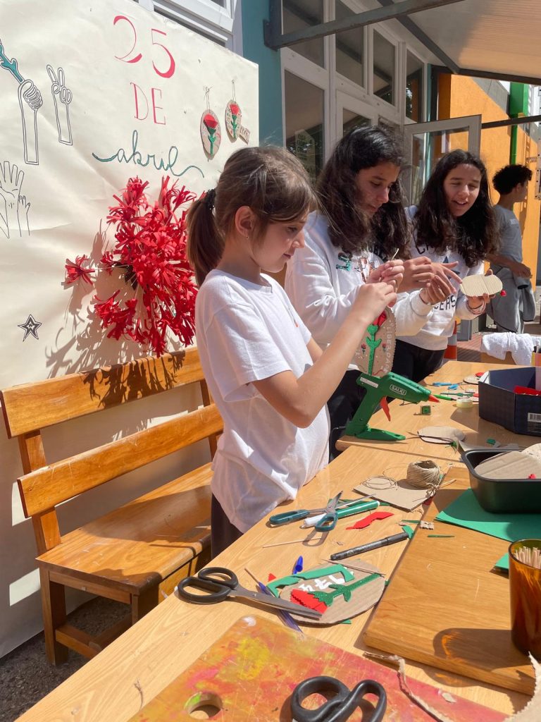 WhatsApp-Image-2026-04-24-at-19.40.13-3-768x1024 25 de Abril