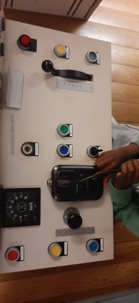 WhatsApp-Image-2026-04-24-at-19.55.23-6-472x1024 Oficina Metrox - 3ºE