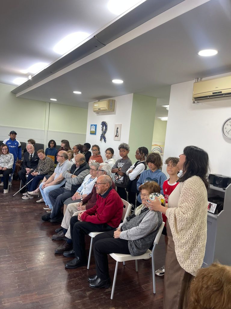 WhatsApp-Image-2026-04-28-at-22.07.42-1-768x1024 Semana Intergeracional - 4.º Ano Escola da Mina