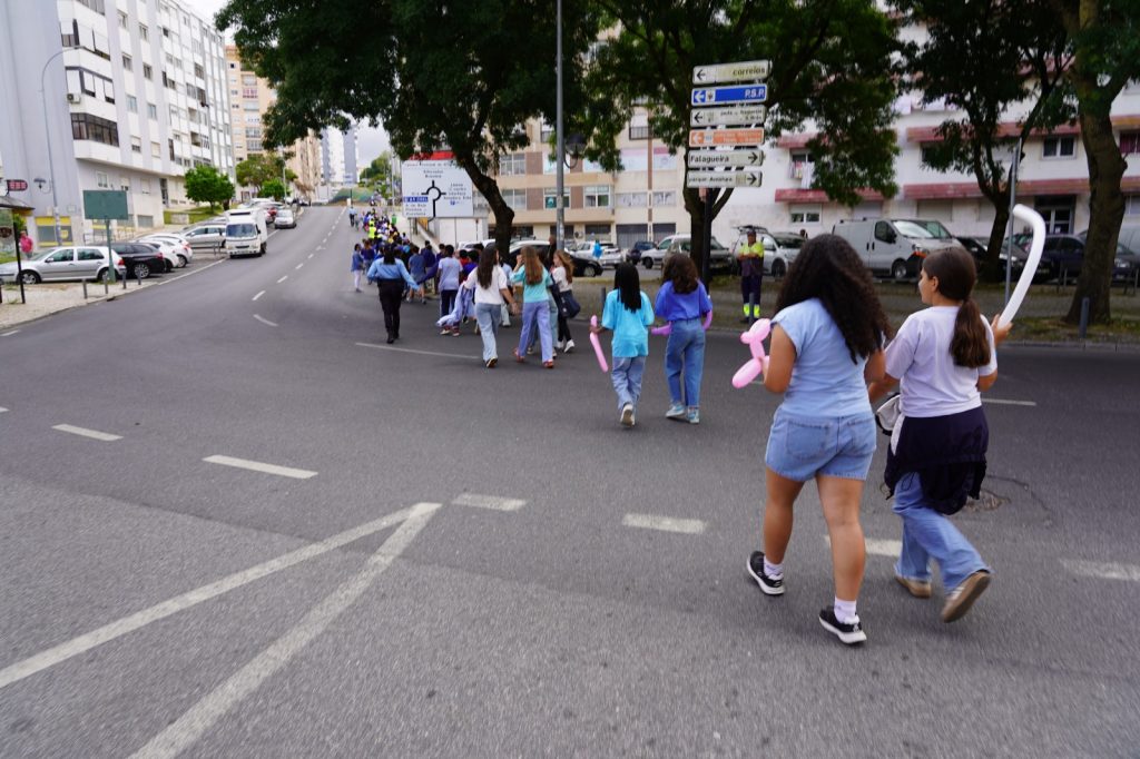 WhatsApp-Image-2026-05-02-at-00.22.28-25-1024x682 Maior Laço Azul Humano de Sempre