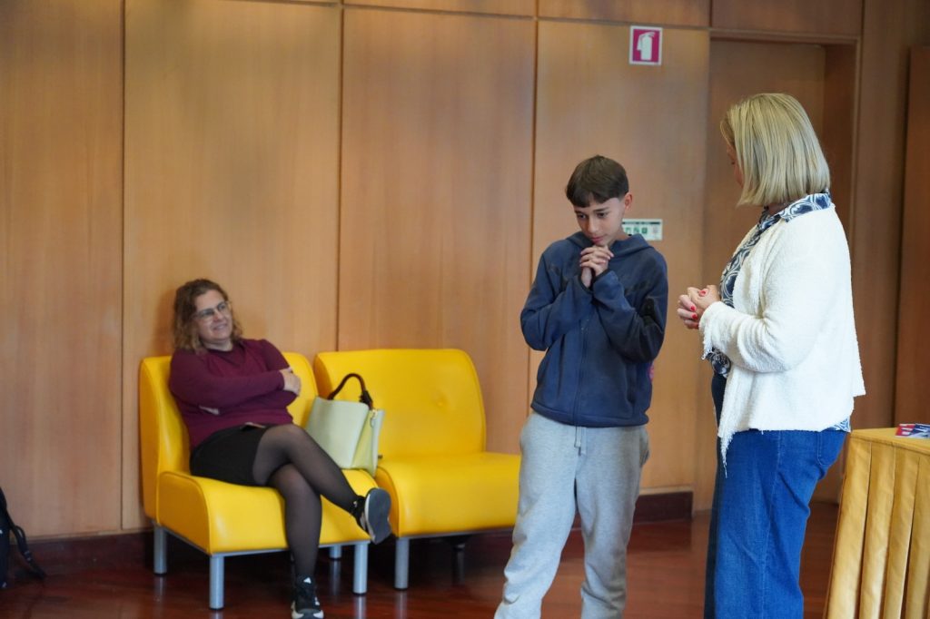 WhatsApp-Image-2026-05-08-at-15.12.00-1024x682 Intervenção da Eurodeputada Carla Tavares no AECL - Semana da Europa