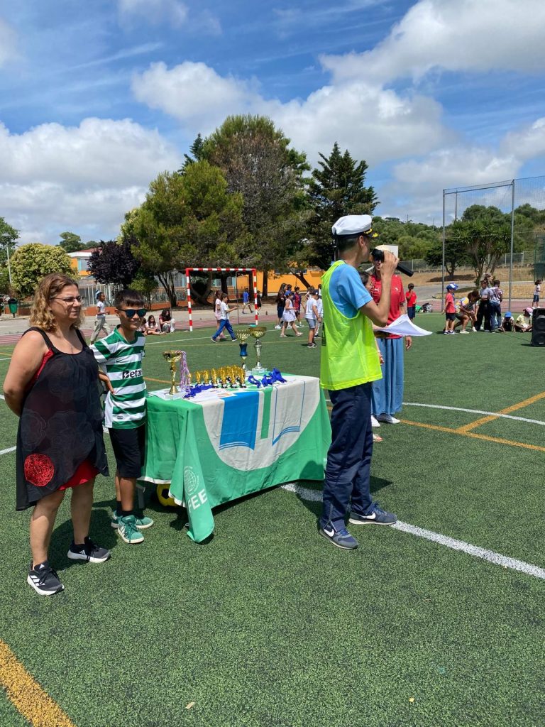 WhatsApp-Image-2026-06-25-at-11.43.10-1-1-768x1024 ⚽🌿 Final do Torneio de Futebol Eco-Escolas encerra o ano letivo em grande! 🏆💚